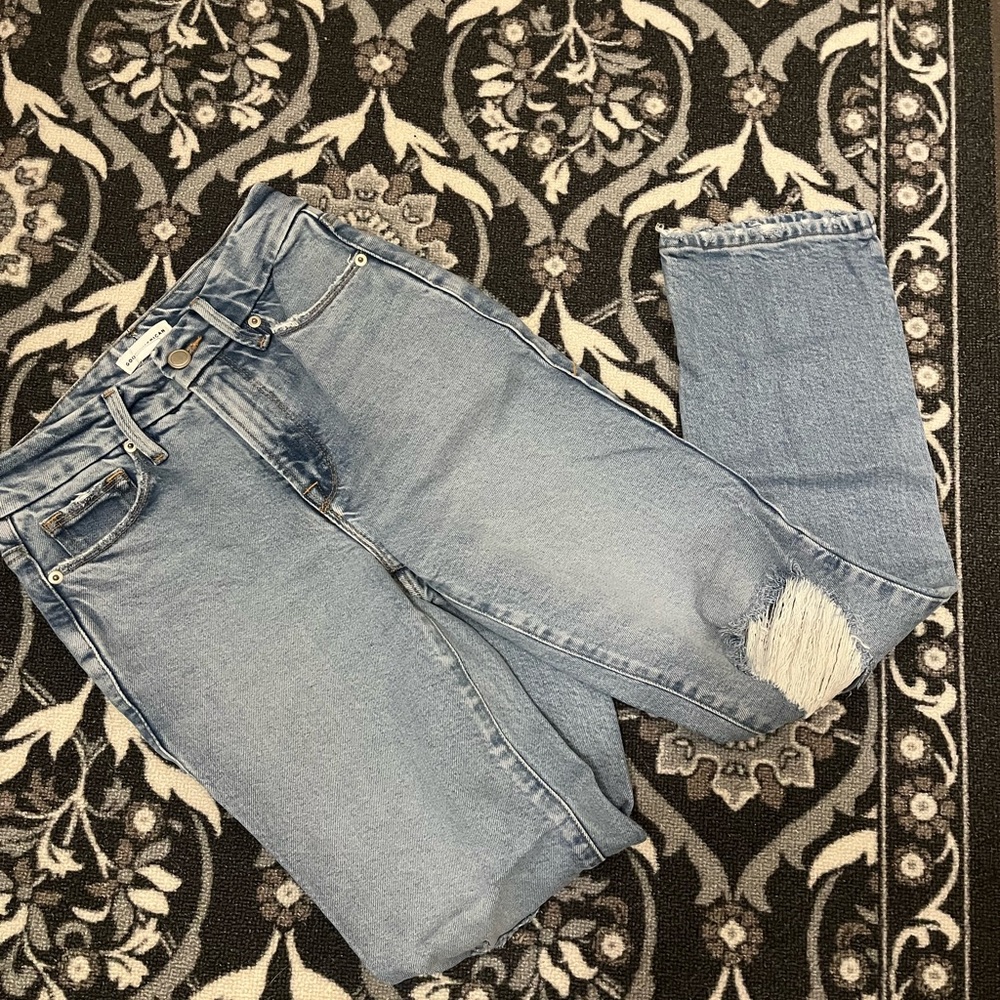 Good American Light Blue Straight Leg Jeans with Distressed Knee
